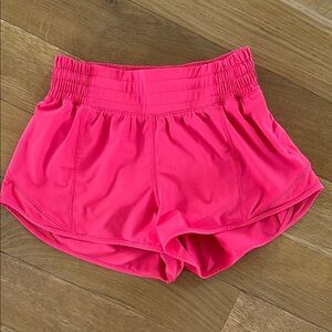 lululemon hotty hot high waist shorts 4